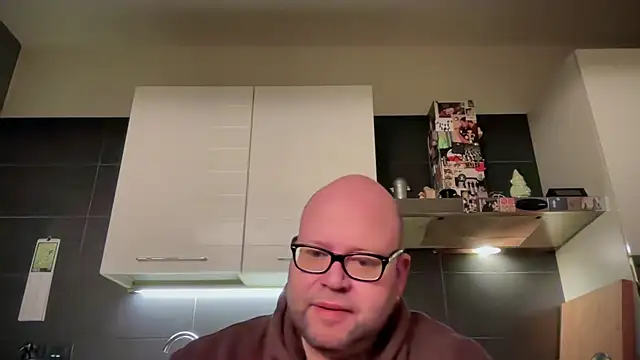 Snapshot of theitalianbear chatting on March 26, 2026, 3:45 am theitalianbear online show from March 26, 2026, 3:45 am