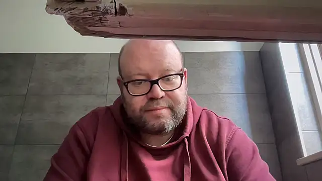 Snapshot of theitalianbear chatting on April 8, 2026, 2:17 pm theitalianbear online show from April 8, 2026, 2:17 pm