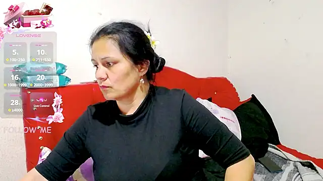 sexy jhoan88 online show from October 1, 2025, 10:38 pm