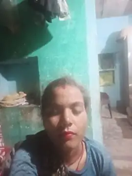 Snapshot of Aarohi_Yadavv chatting on August 1, 2026, 10:08 pm Aarohi Yadavv online show from August 1, 2026, 10:08 pm