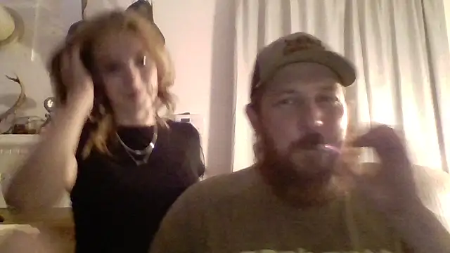 Snapshot of littilebutcute chatting on August 1, 2026, 5:18 am littilebutcute online show from August 1, 2026, 5:18 am