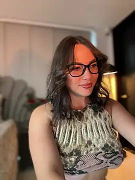 Snapshot of HannaBeckett chatting on July 15, 2026, 10:26 pm HannaBeckett online show from July 15, 2026, 10:26 pm