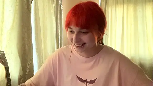 LyndseyCronshaw online show from August 4, 2026, 4:42 pm