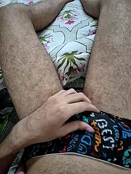 desiguytall online show from August 5, 2026, 3:42 am