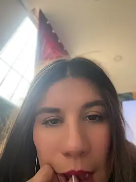 Snapshot of VelvettDoll- chatting on August 7, 2026, 10:01 pm VelvettDoll- online show from August 7, 2026, 10:01 pm