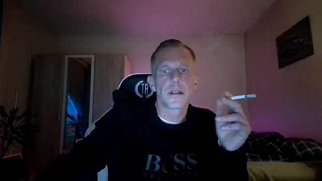 Snapshot of slaveboy2016@xh chatting on December 30, 2024, 8:25 pm slaveboy2016xh online show from December 30, 2024, 8:25 pm