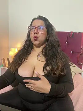 Snapshot of shara_ chatting on April 2, 2026, 3:26 am shara online show from April 2, 2026, 3:26 am