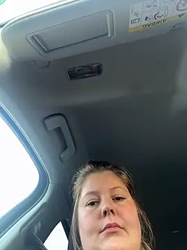 Snapshot of BootyLola chatting on November 5, 2025, 8:36 am BootyLola online show from November 5, 2025, 8:36 am