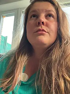 BootyLola online show from June 1, 2026, 5:25 pm