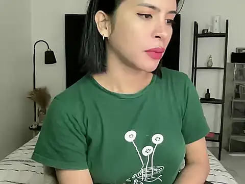 your bianca69 online show from October 27, 2025, 12:26 am