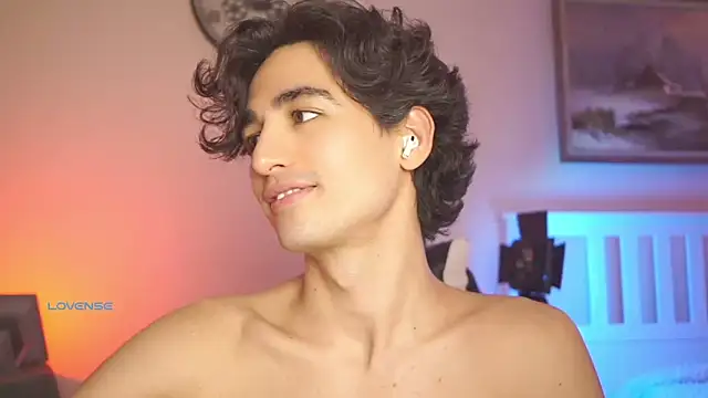 AlanDeNavarre online show from March 3, 2025, 1:10 am