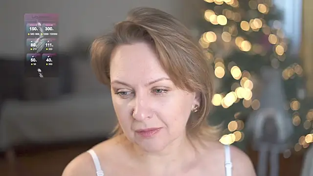 Snapshot of LitleSun chatting on January 14, 2025, 9:35 am LitleSun online show from January 14, 2025, 9:35 am