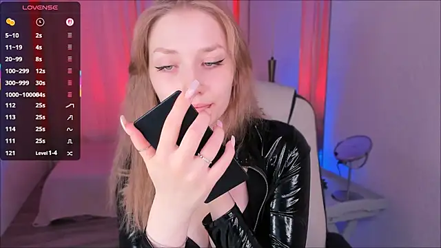 Snapshot of DakotaMabs chatting on November 16, 2025, 7:36 am DakotaMabs online show from November 16, 2025, 7:36 am