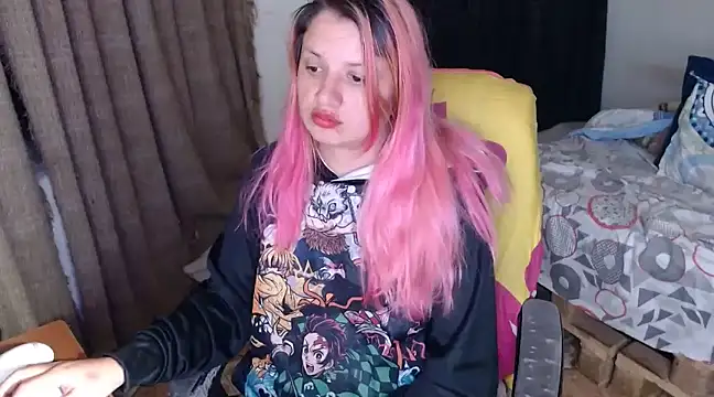 Snapshot of kattydirtylol chatting on December 13, 2024, 2:32 am kattydirtylol online show from December 13, 2024, 2:32 am