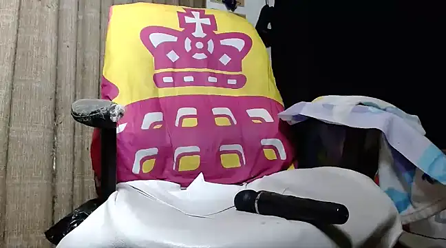 Snapshot of kattydirtylol chatting on January 21, 2025, 1:18 am kattydirtylol online show from January 21, 2025, 1:18 am