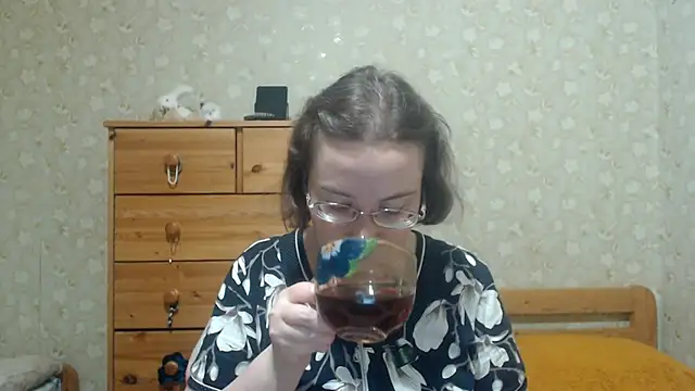 Smart Rose online show from April 1, 2026, 7:33 pm