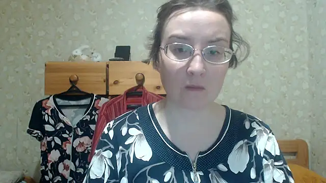 Smart Rose online show from April 13, 2026, 7:30 pm