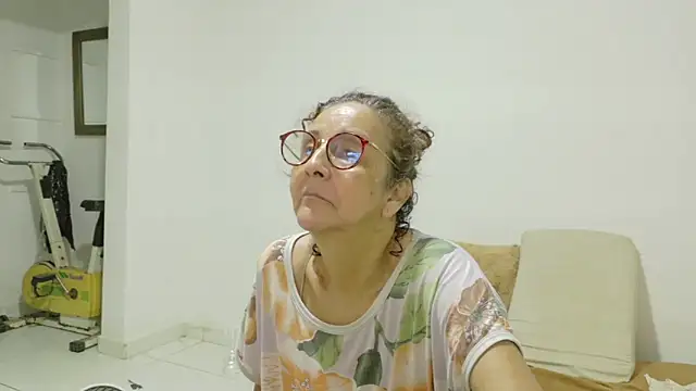 Snapshot of irisconde chatting on January 15, 2026, 3:49 pm irisconde online show from January 15, 2026, 3:49 pm