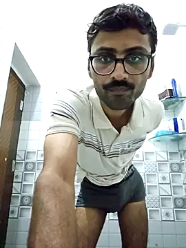 krishna8035 online show from October 24, 2025, 5:20 pm