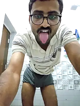 krishna8035 online show from November 30, 2025, 11:03 am