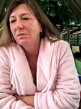 Snapshot of Natali_UA chatting on September 17, 2025, 4:14 am Natali UA online show from September 17, 2025, 4:14 am