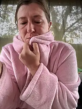 Snapshot of Natali_UA chatting on October 19, 2025, 6:14 am Natali UA online show from October 19, 2025, 6:14 am