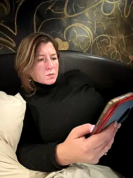 Snapshot of Natali_UA chatting on October 21, 2025, 4:41 pm Natali UA online show from October 21, 2025, 4:41 pm