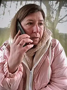 Snapshot of Natali_UA chatting on October 22, 2025, 6:35 am Natali UA online show from October 22, 2025, 6:35 am