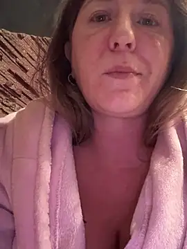 Snapshot of Natali_UA chatting on November 10, 2025, 8:19 pm Natali UA online show from November 10, 2025, 8:19 pm