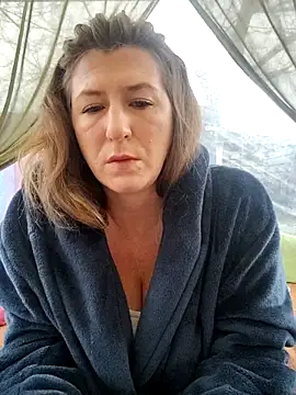 Snapshot of Natali_UA chatting on December 17, 2025, 7:47 am Natali UA online show from December 17, 2025, 7:47 am