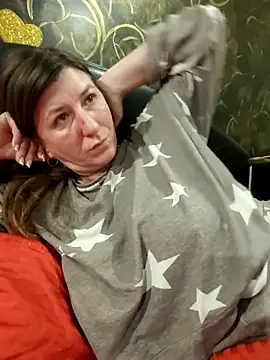 Snapshot of Natali_UA chatting on December 18, 2025, 8:15 pm Natali UA online show from December 18, 2025, 8:15 pm