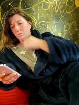 Snapshot of Natali_UA chatting on December 19, 2025, 9:38 am Natali UA online show from December 19, 2025, 9:38 am