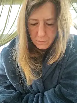 Snapshot of Natali_UA chatting on December 22, 2025, 8:00 am Natali UA online show from December 22, 2025, 8:00 am