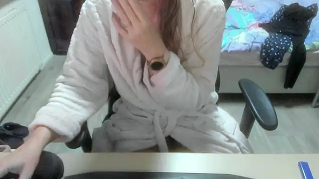 Snapshot of minoesje37 chatting on January 18, 2026, 8:34 pm minoesje37 online show from January 18, 2026, 8:34 pm