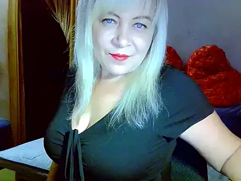 Snapshot of AgoniA7 chatting on October 3, 2025, 3:53 pm AgoniA7 online show from October 3, 2025, 3:53 pm