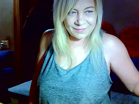 Snapshot of AgoniA7 chatting on February 1, 2026, 6:50 pm AgoniA7 online show from February 1, 2026, 6:50 pm