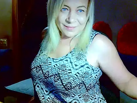 Snapshot of AgoniA7 chatting on February 9, 2026, 4:33 pm AgoniA7 online show from February 9, 2026, 4:33 pm