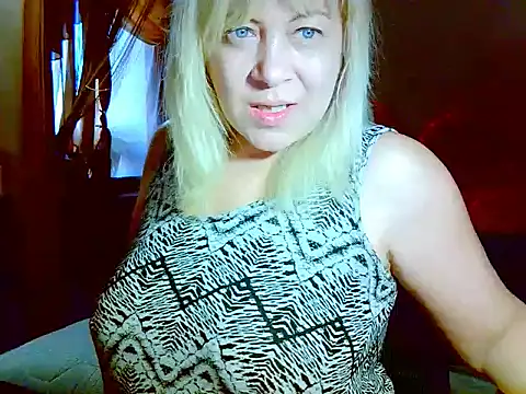 AgoniA7 online show from April 25, 2026, 3:53 am