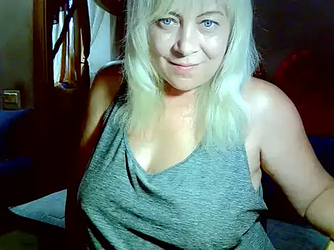 AgoniA7 online show from July 4, 2026, 8:31 am