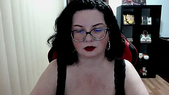 Snapshot of MissTroublle chatting on February 24, 2026, 10:46 am MissTroublle online show from February 24, 2026, 10:46 am