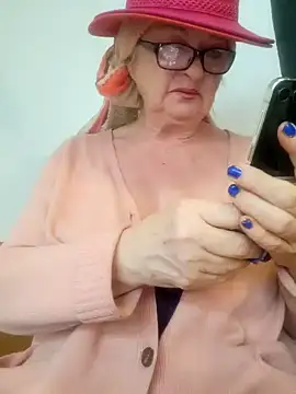 Snapshot of MucMilf59 chatting on January 17, 2026, 2:11 pm MucMilf59 online show from January 17, 2026, 2:11 pm