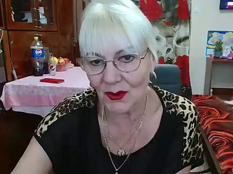 Snapshot of JenaCheim chatting on January 3, 2025, 6:33 am JenaCheim online show from January 3, 2025, 6:33 am