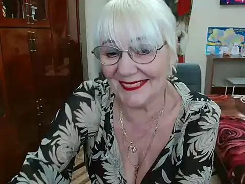 Snapshot of JenaCheim chatting on February 17, 2025, 6:31 am JenaCheim online show from February 17, 2025, 6:31 am