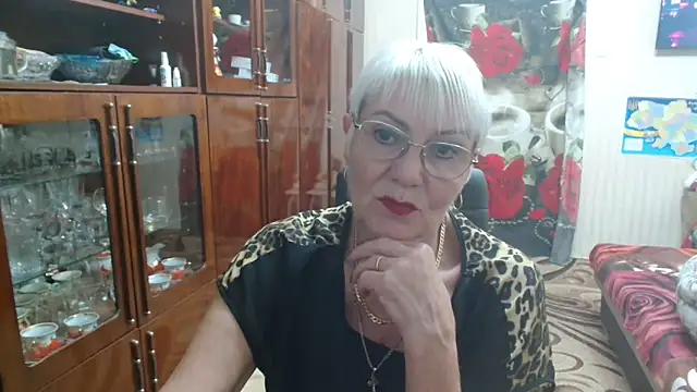 Snapshot of JenaCheim chatting on October 8, 2025, 7:00 pm JenaCheim online show from October 8, 2025, 7:00 pm