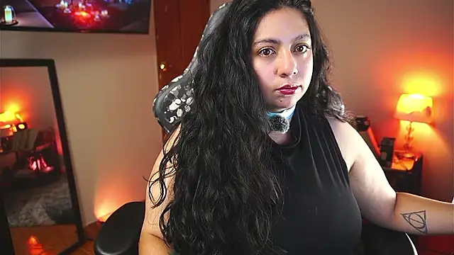 Snapshot of coraline_latin chatting on February 16, 2026, 12:51 am coraline latin online show from February 16, 2026, 12:51 am