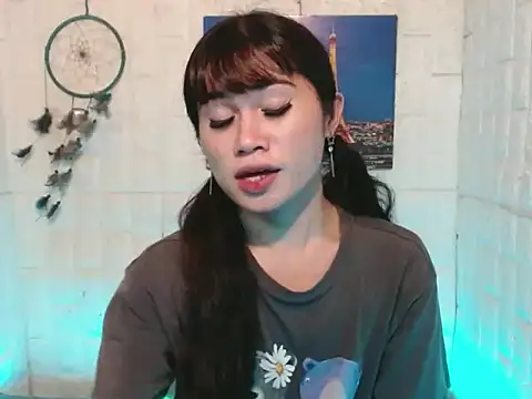 Snapshot of urasian_shirley21 chatting on April 23, 2026, 9:06 pm urasian shirley21 online show from April 23, 2026, 9:06 pm