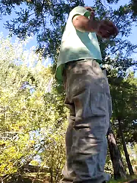 Snapshot of 415cali925 chatting on October 31, 2025, 7:04 pm 415cali925 online show from October 31, 2025, 7:04 pm