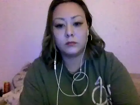 Snapshot of YOUNGFLICKA chatting on November 19, 2025, 5:40 am YOUNGFLICKA online show from November 19, 2025, 5:40 am