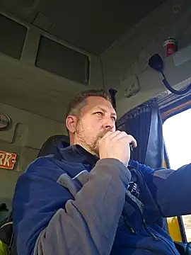 ktmtom247 online show from February 19, 2025, 7:39 am