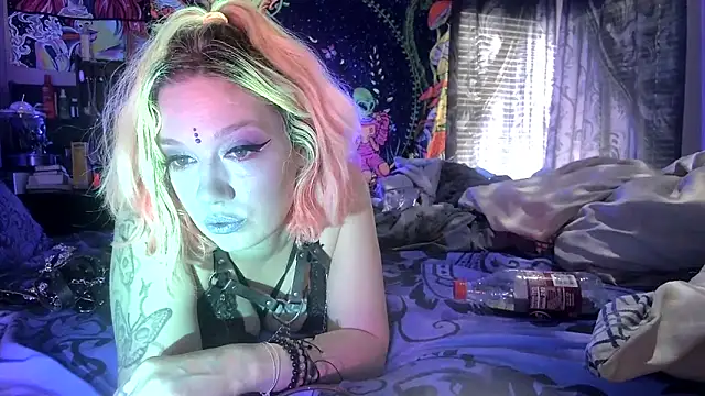 TEXASMARYYYJANE online show from October 27, 2025, 4:44 pm